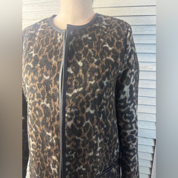 Old Navy Leopard open Front Jacket. Faux Knit. Faux Leather Trim. Small. Glam - Picture 3 of 8